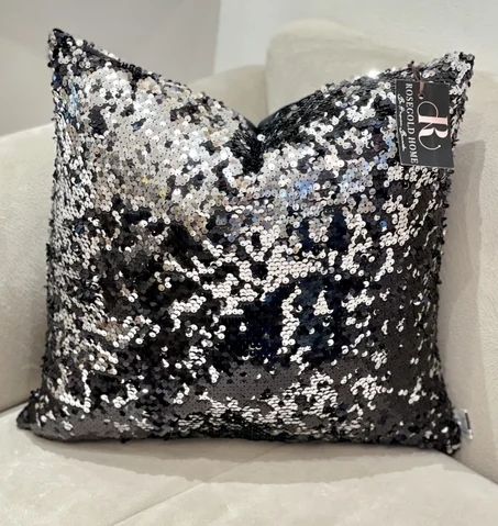 COUSSIN EN VELOURS : BORJO