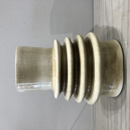 Vase décoratif beige  – Design moderne et raffiné