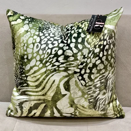 COUSSIN EN VELOURS : ROMANE