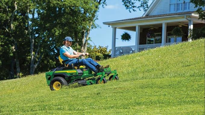 John Deere Z330R ZTrak™ Mower with 48-in. Deck