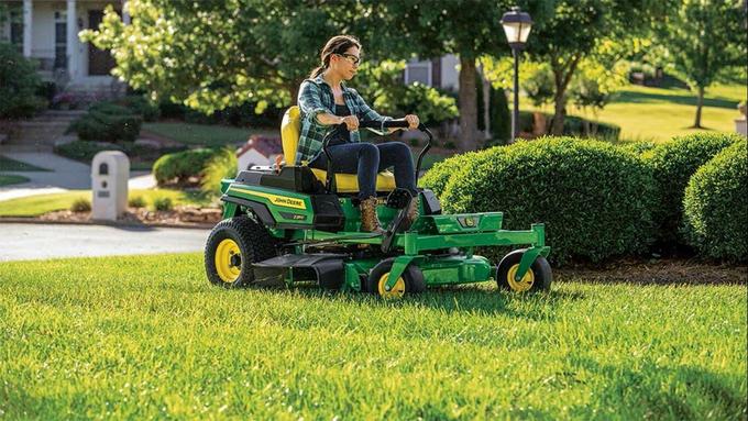Z315E ZTrak™ Mower with 42-in. Deck