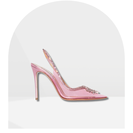 وت نسائي بكعب عالي ومنصة