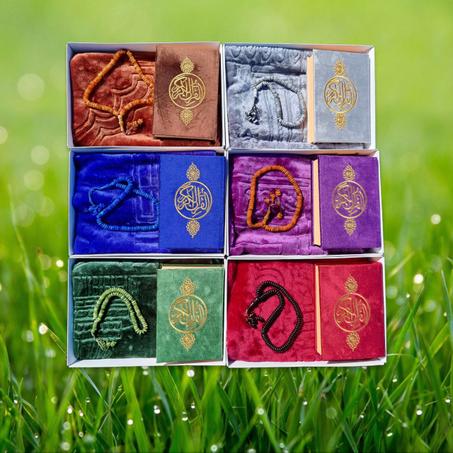 باك3في 1 مكون من سجادة +مصحف +تسبيح +علبة أنيقة للتقديم