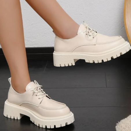 حذاء إكسفورد نسائي مريح وأنيق