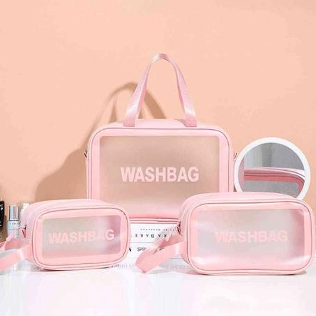 3 حقائب لمستحضرات التجميل