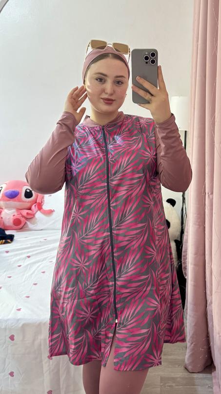 بوركيني أنيق وعملي للسباحة بكل ثقة