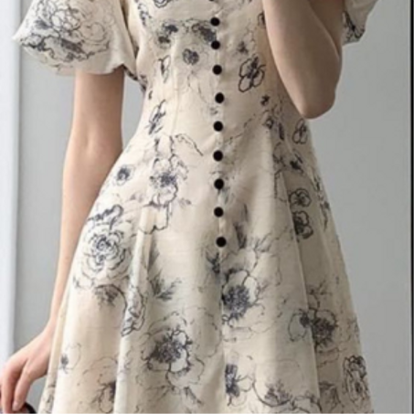 فستان صيفي أنيق - خفيف، منعش، ومثالي لأيام الصيف الحارة (نفذ من المخزون)