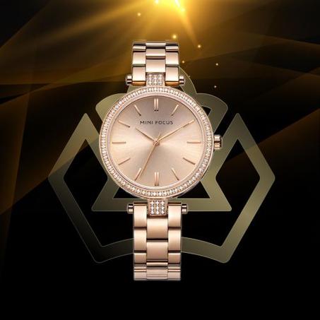 Montre Pour Femmes avec Bracelet en Acier Inoxydable