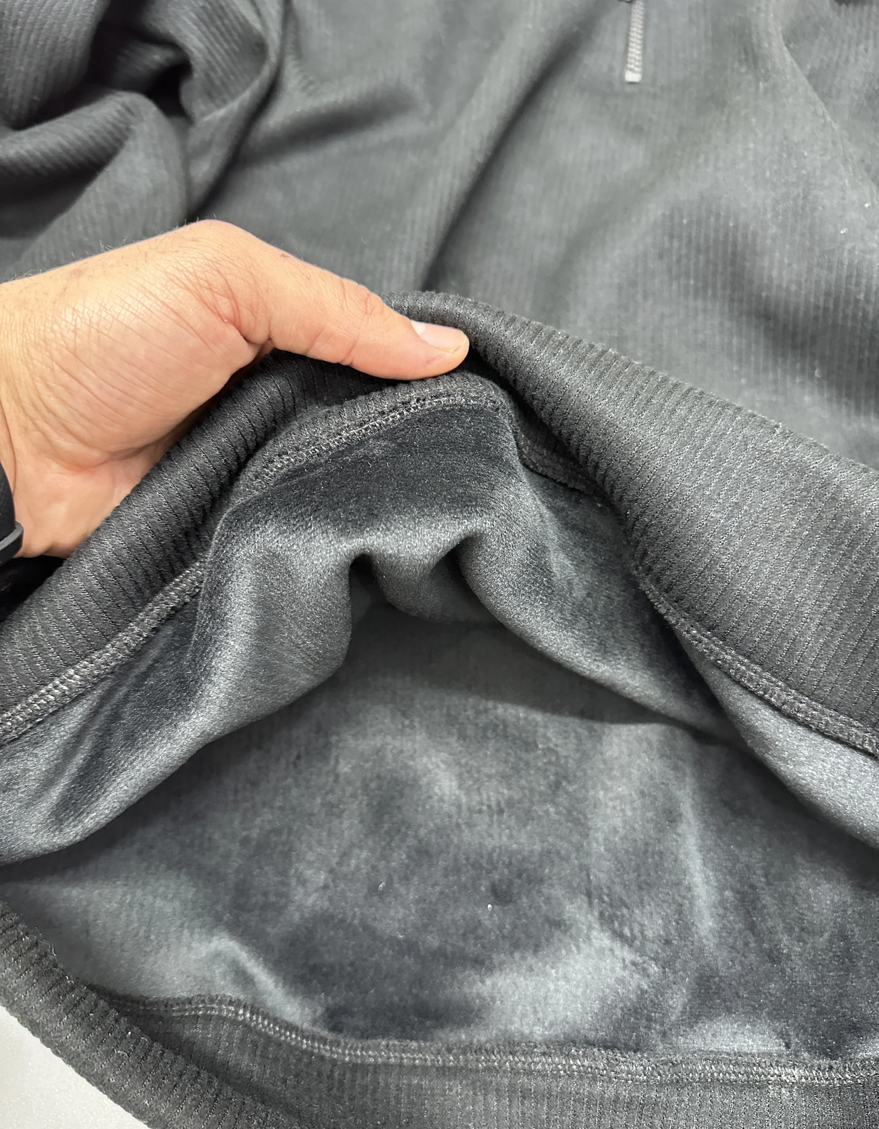 WOLLEN HALF ZIPE BLACK🖤⚡️