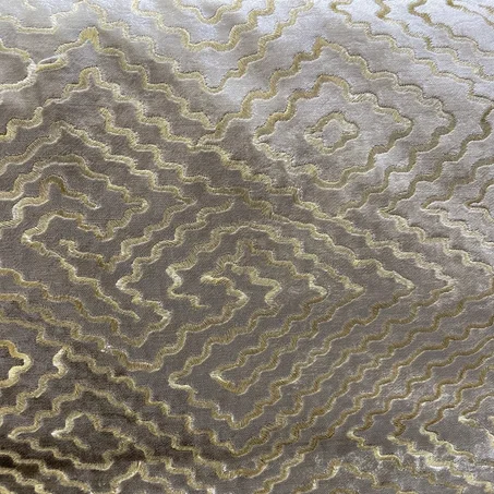 Velours brodé taupe