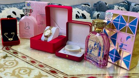 باك الأناقة 5 فـ1 – ساعة + غورمت + عطرين + انصومبل هدية