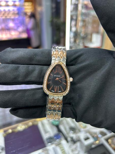 Montre femme BVLGARI collection Serpenti