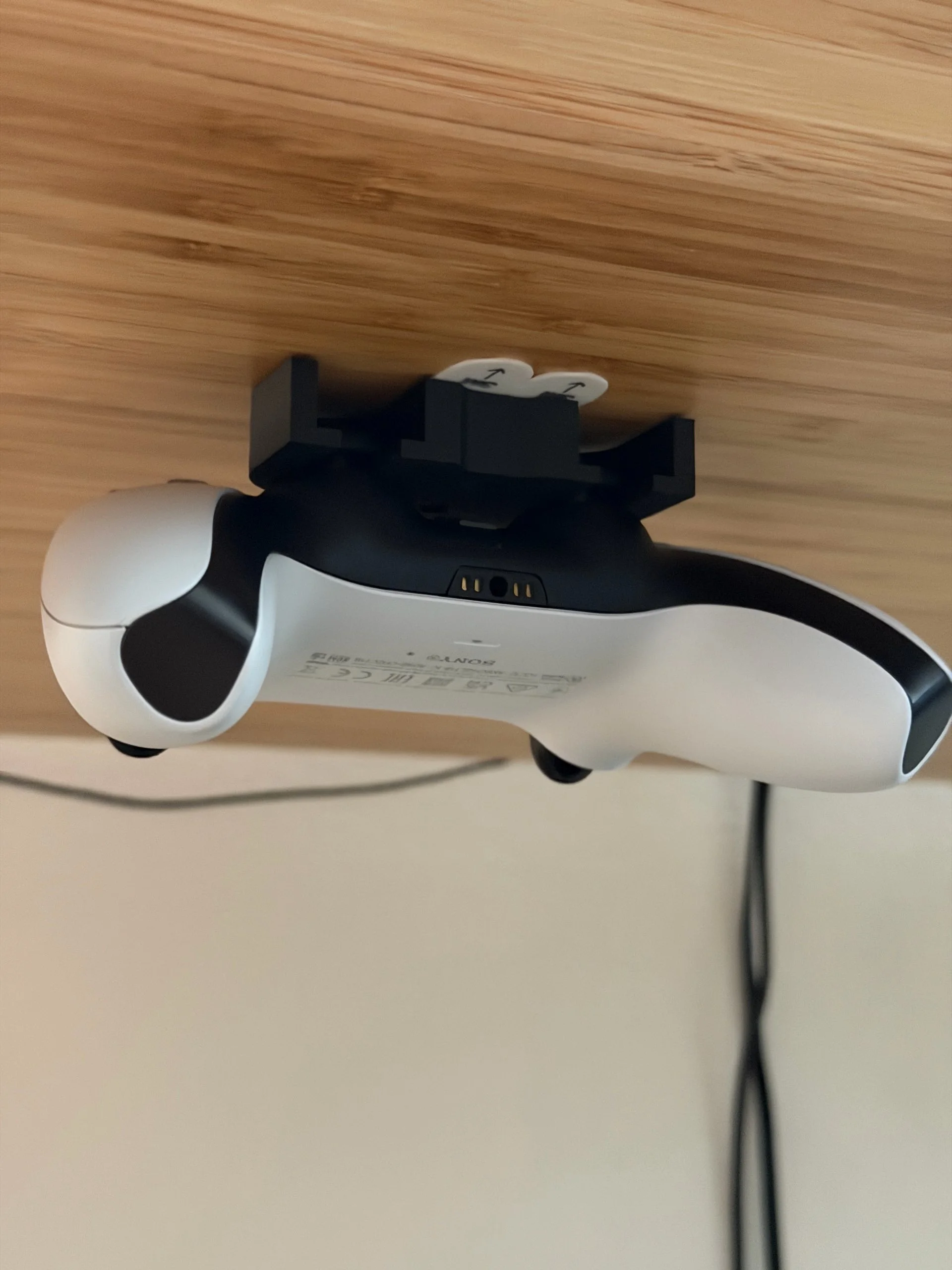 Support de manette PS5 sous bureau