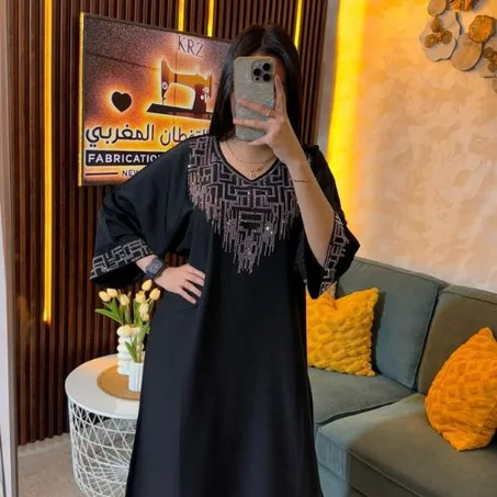 REF 5220 - عباية أنيقة