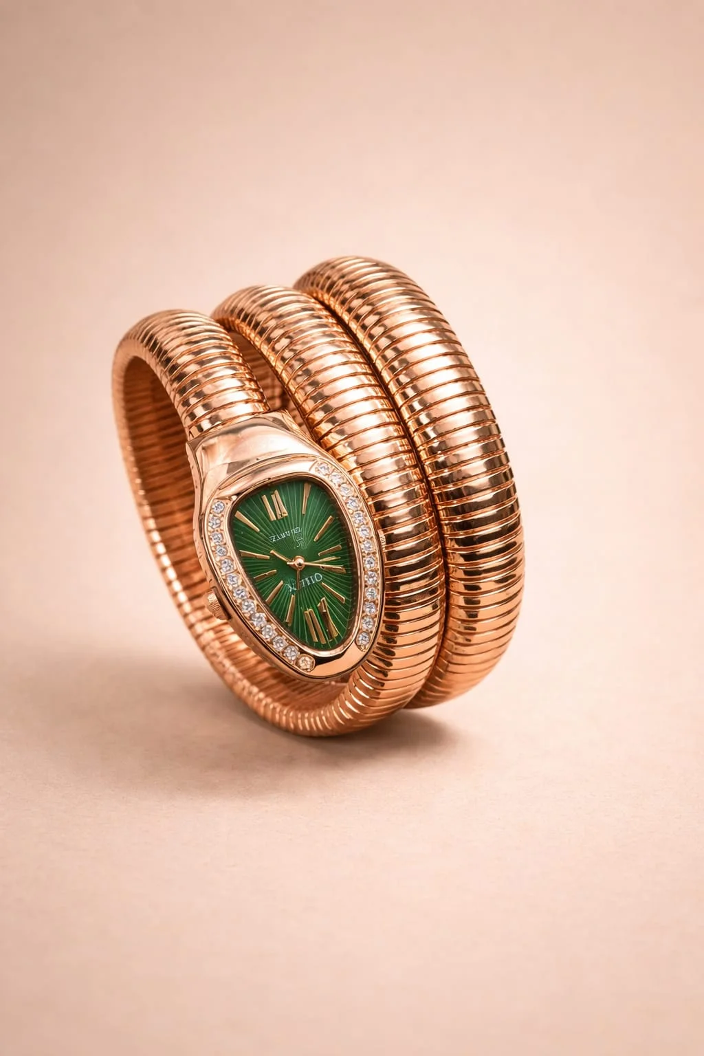 Diva Serpenta Gold Watch