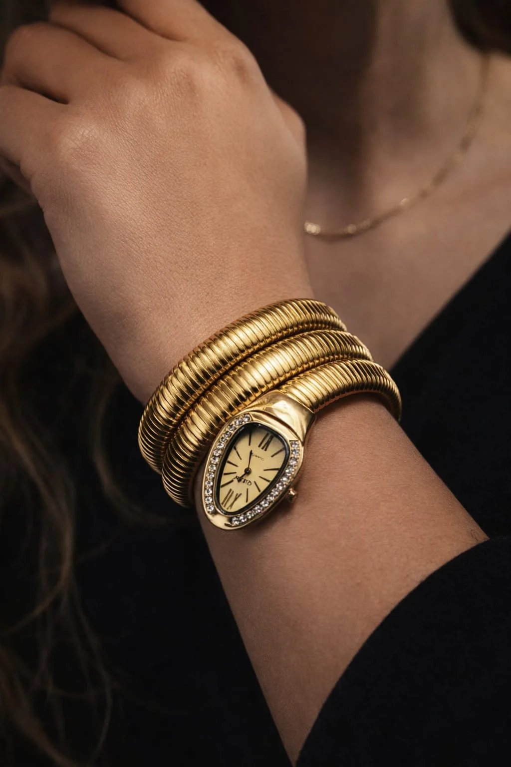 Diva Serpenta Gold Watch