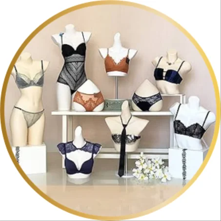 ملابس داخلية نسائية