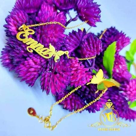 Collier prénom et bracelet papillon tember en or