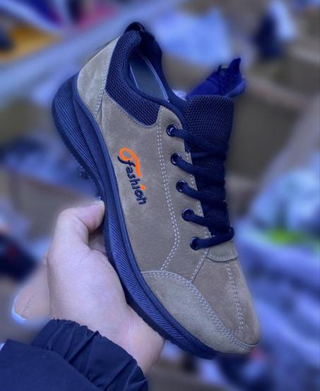 حداء خفيف وجد مريح