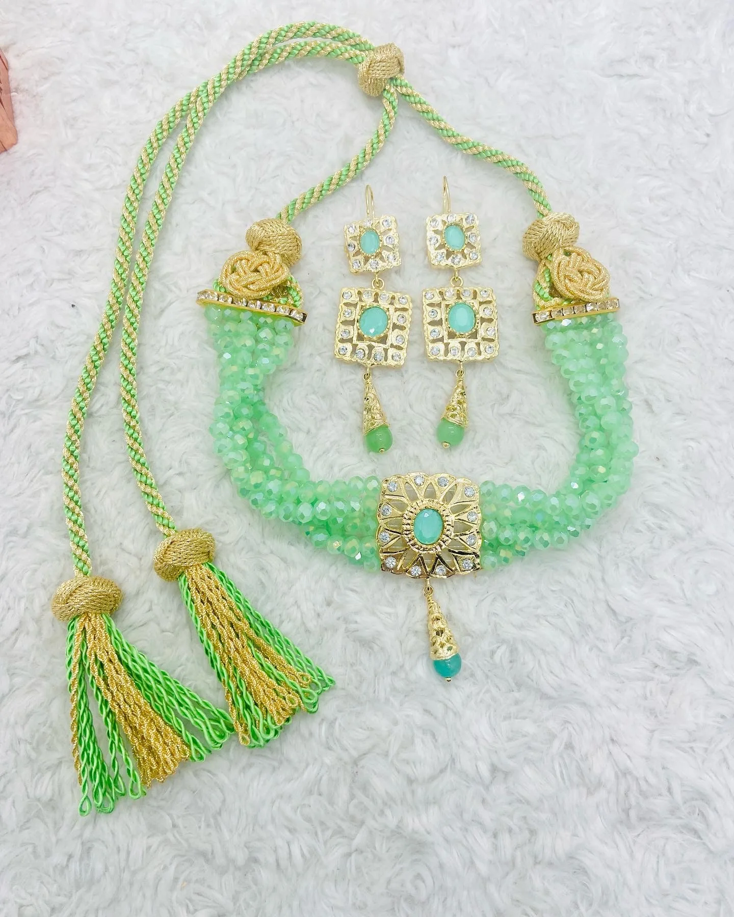 Choker nhasse 01