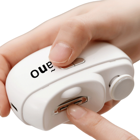 مقص الأظافر الإلكتروني مع تلميع