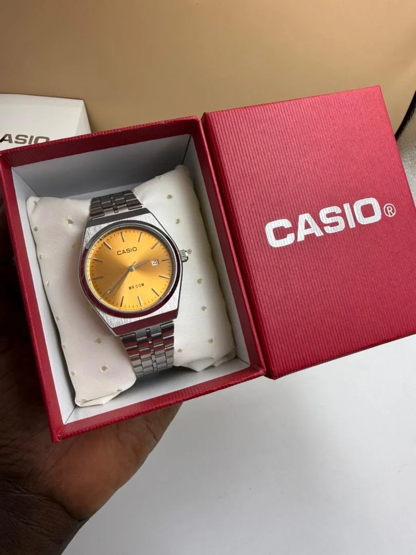 MONTRE CASIO