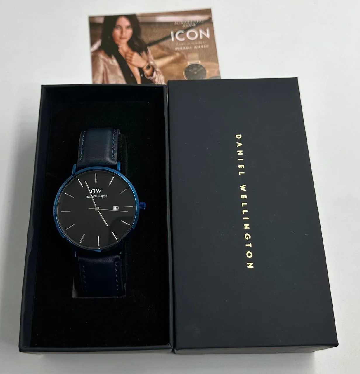 MONTRE DW