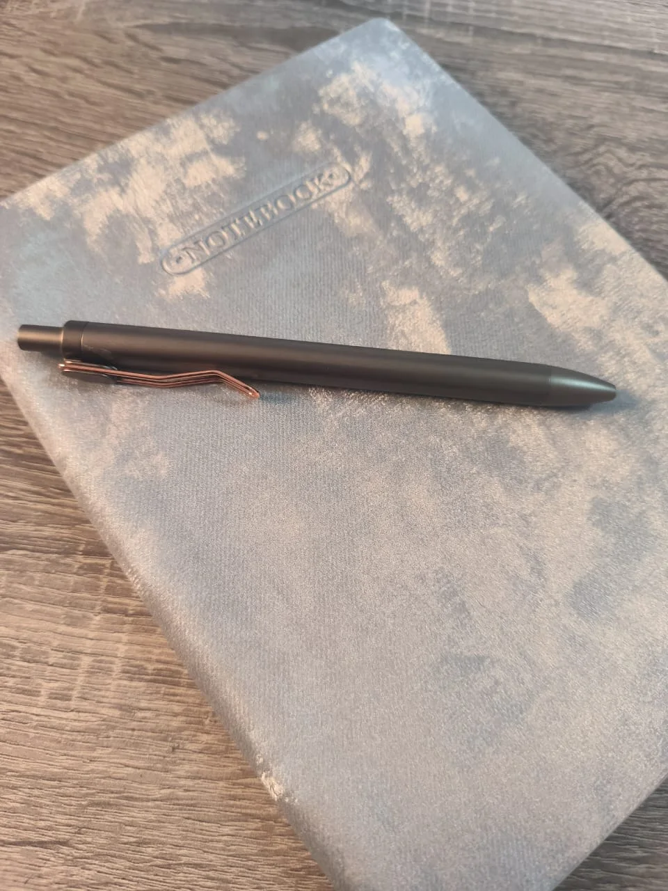 مذكرات  الكلاسيكية بملمس رخامي - مقاس 150*210 ملم (A5).