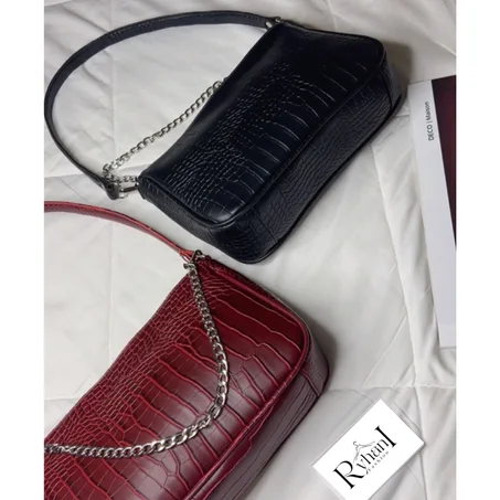 Ryhani bag red & black  /حقيبة ريحاني الحمراء و السوداء