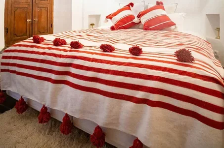 Red&white moroccan blanket