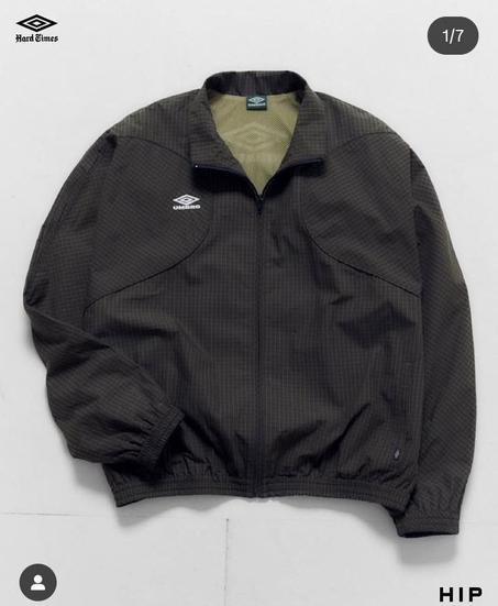 معطف عالي الجودة و الاناقة من العلامة الانجليزية umbro تمتع بالاناقة الانجليزية والجودة الانجليزية مع umbro