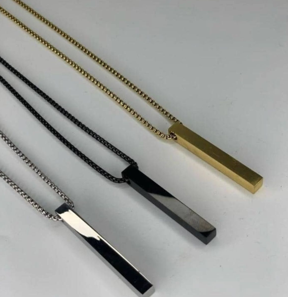 Collier Barre Gravée Verticale