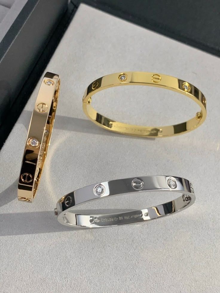 Bracelet Cartier en acier inoxydable