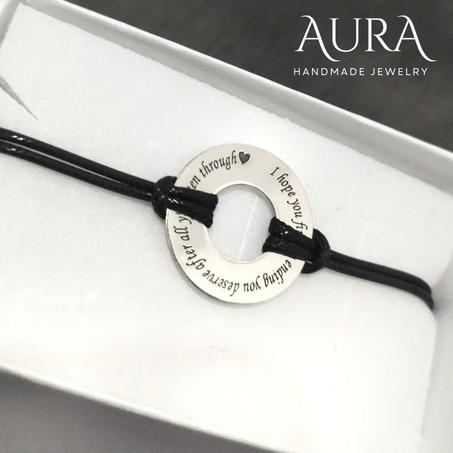 Bracelet cercle avec écriture au choix