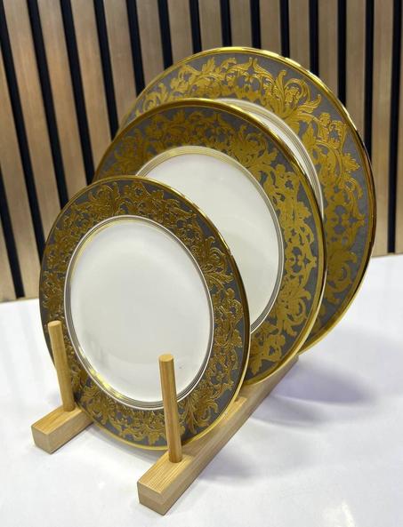 المنتج الأول