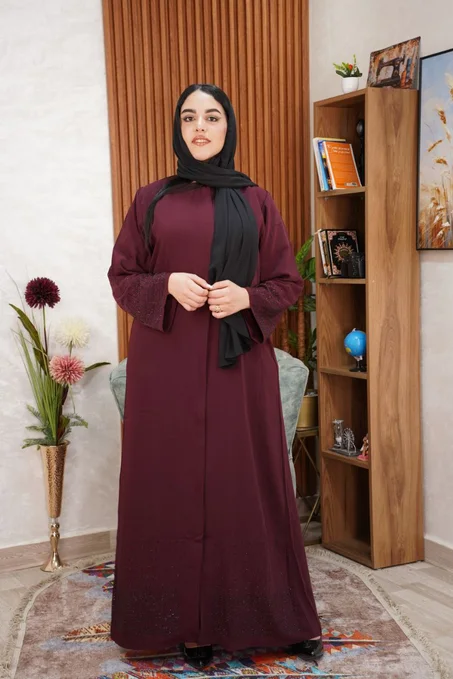 عباية إماراتية بالفولار راقية