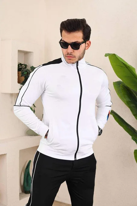 بدلة رياضية للرجال