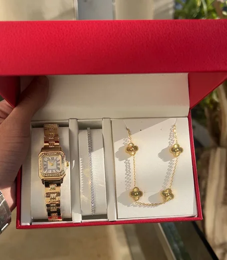Pack Luxe – Montre Dorée + Bracelet Strass + Collier Clover | Coffret Cadeau Premium