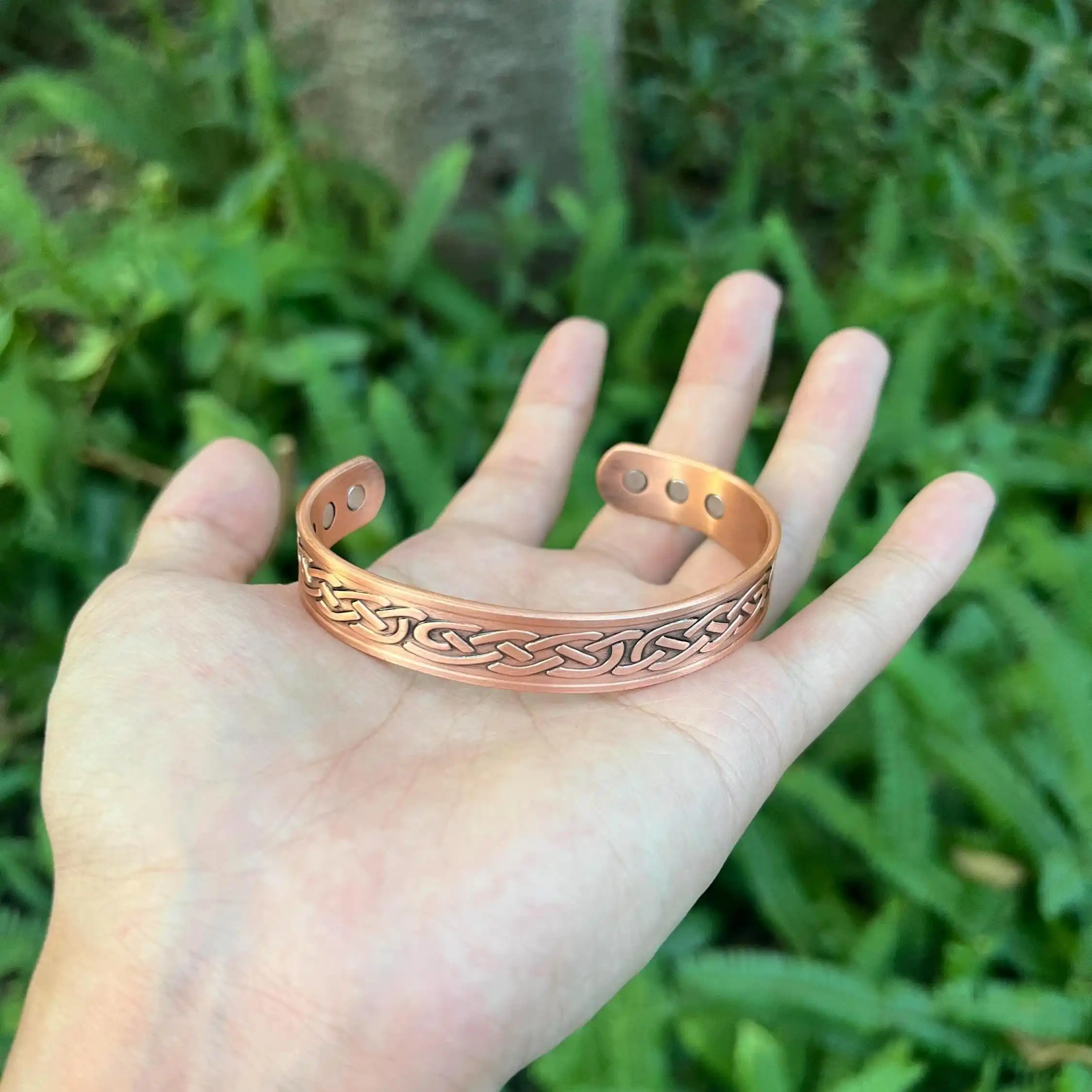 سوار مغناطيسي نحاسي للرجال