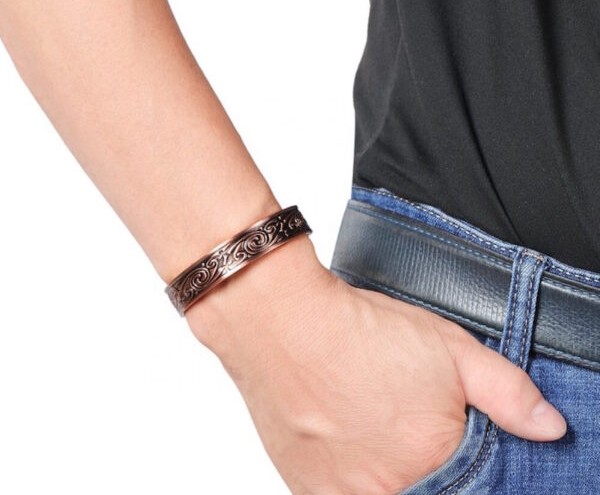 سوار مغناطيسي نحاسي للرجال