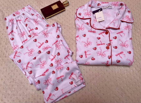بيجاما نسائية قطنية بنقشة قلوب وشرائط وردية