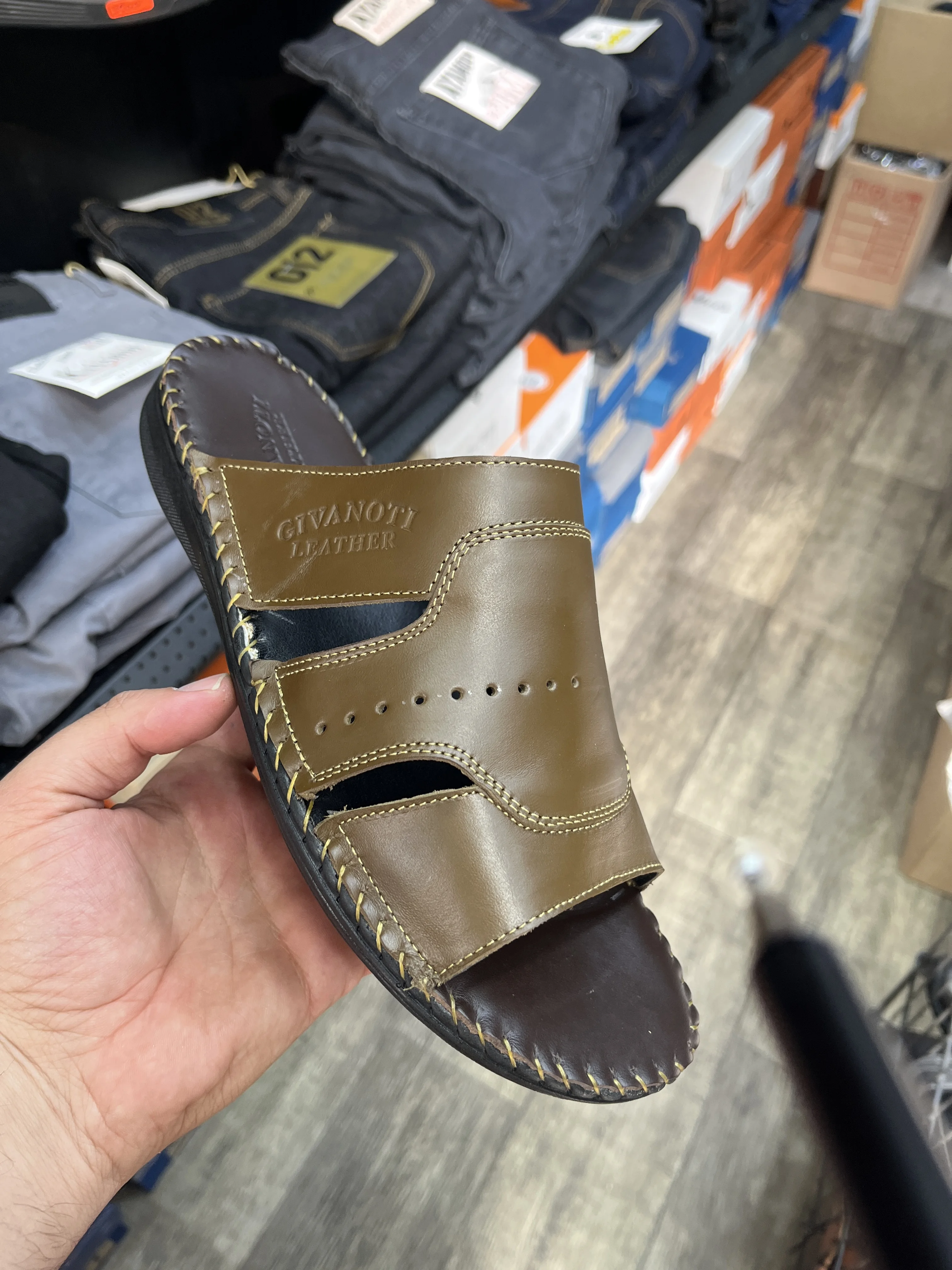 MULES EN CUIR VERITABLE