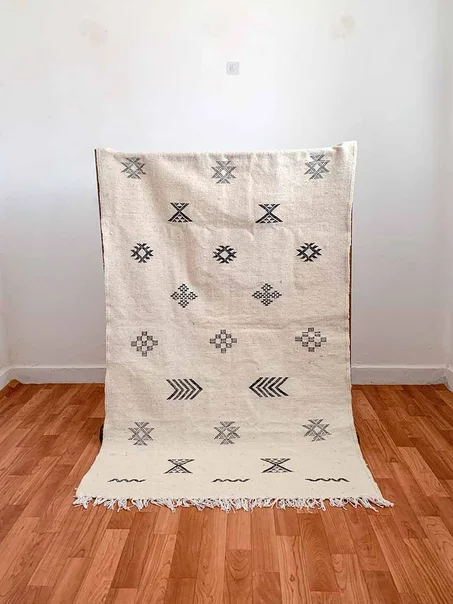Tapis Marocain Kilim Hanbal Marocain '' BERBER ''( 150 x 100 cm)