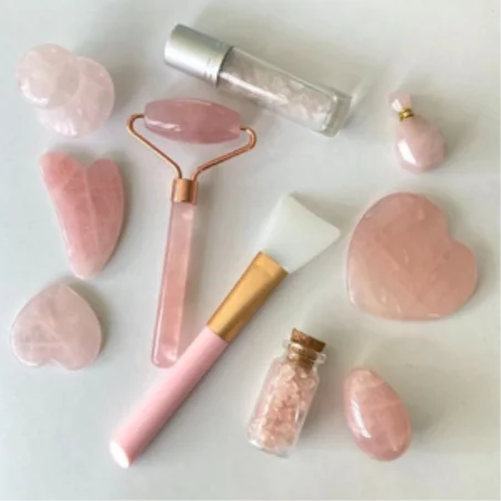 أدوات العناية بالبشرة