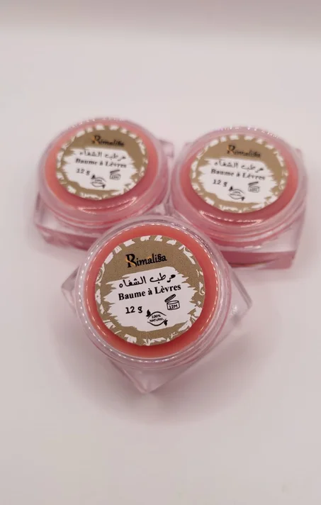 مرطب الشفاه طبيعي