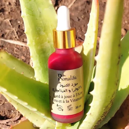 مورد الخدود بالألويفيرا والفيتامين E