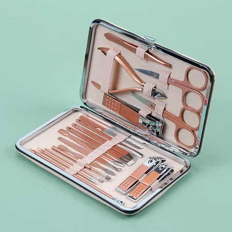 مجموعة أدوات الأظافر