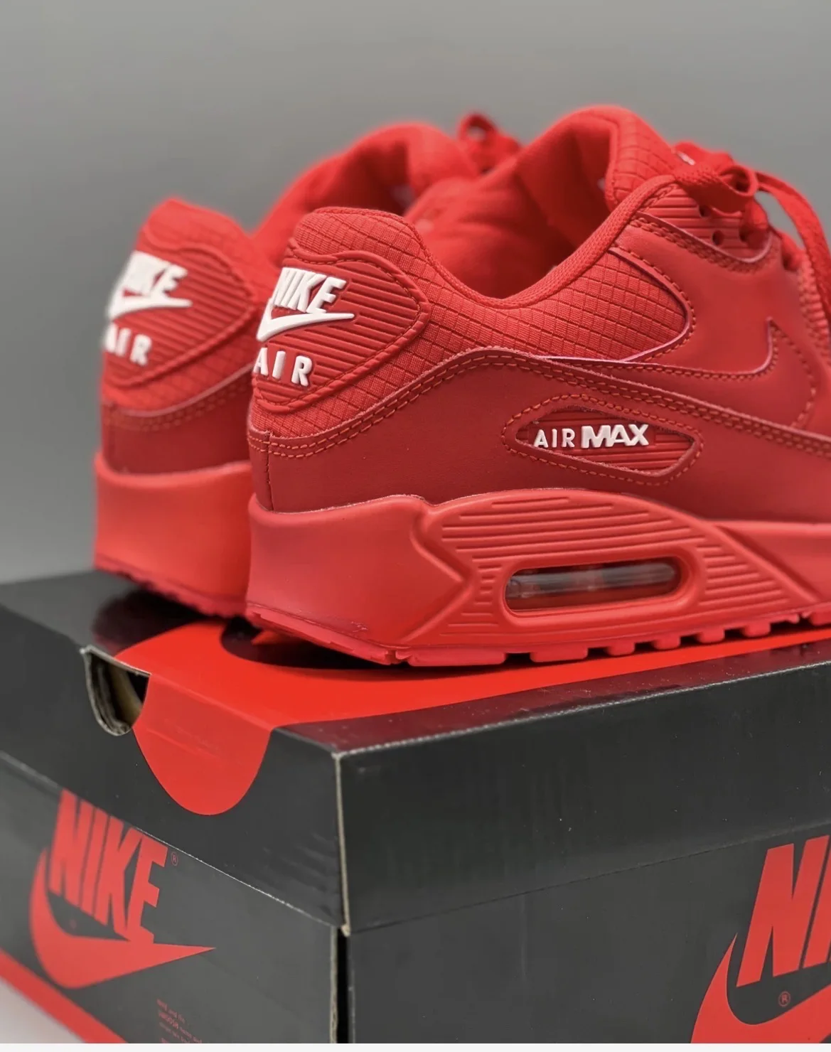 NIKE AIR MAX 90 ESSENTIAL