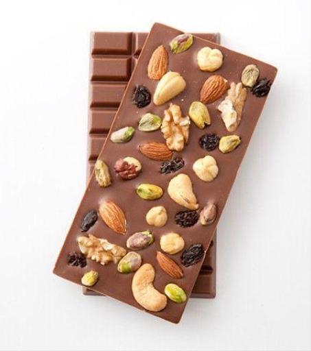 Chocolat Artisanal aux Fruits Secs et Noix