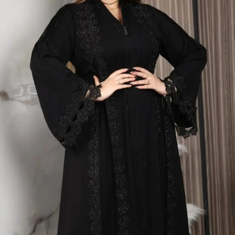 🖤 Abaya Égyptienne  Prestige – Sublimée par les Strass — L’élégance du noir